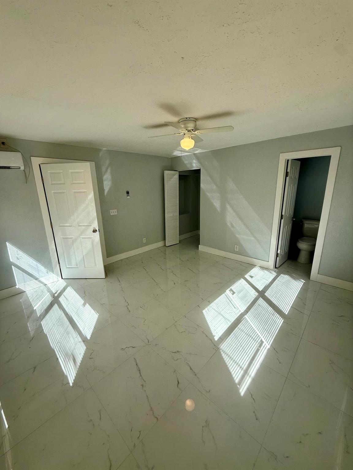 LAKE WORTH TOWN OF - Residential Lease