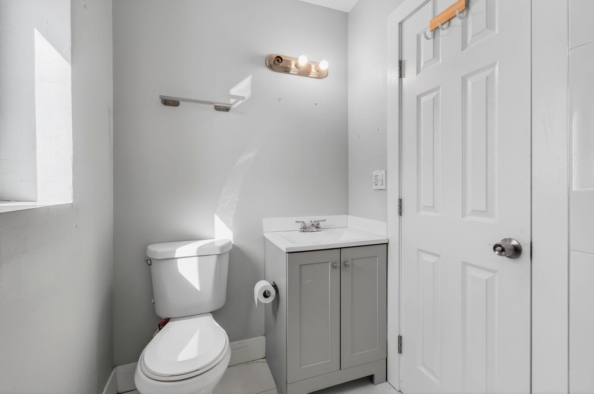 LAKE WORTH TOWN OF - Residential Lease