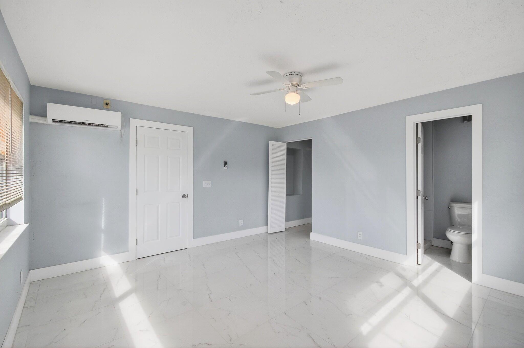 LAKE WORTH TOWN OF - Residential Lease