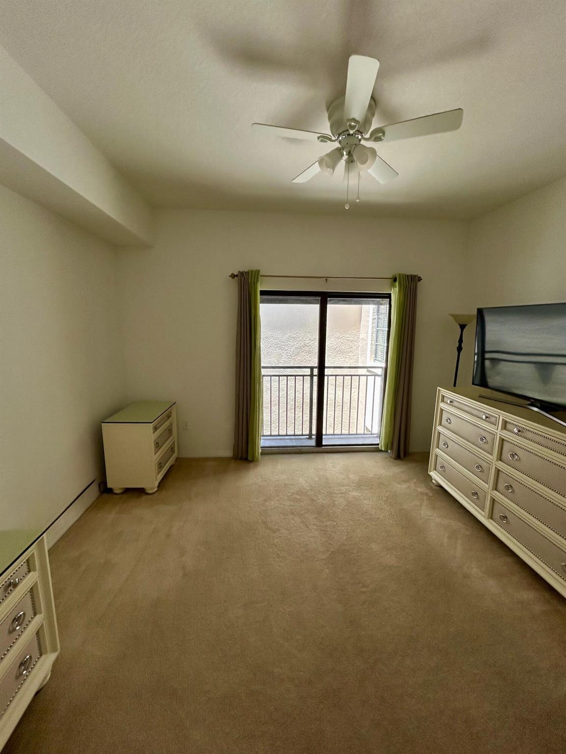 RESIDENCES AT MIDTOWN CON - Residential Lease