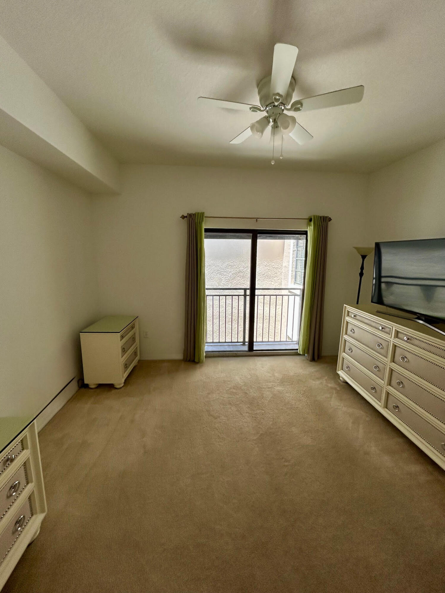 RESIDENCES AT MIDTOWN CON - Residential Lease