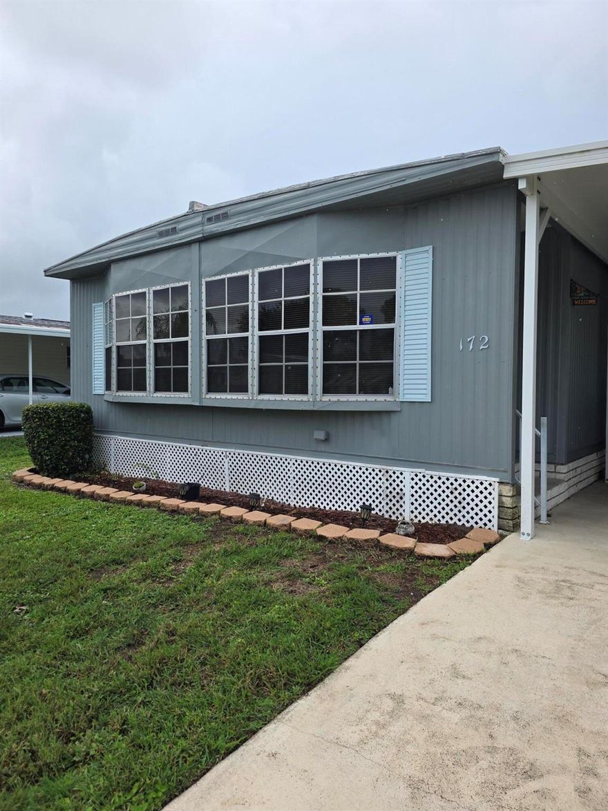 Run don't walk!!!!   Newer roof.  Kitchen and baths in nice condition.  Home needs TLC.  Handyman special.  Sellers motivated.   A little work and you have a great home in a great neighborhood with golf, clubhouse, pool, and lots more.  If your handy this is the one.