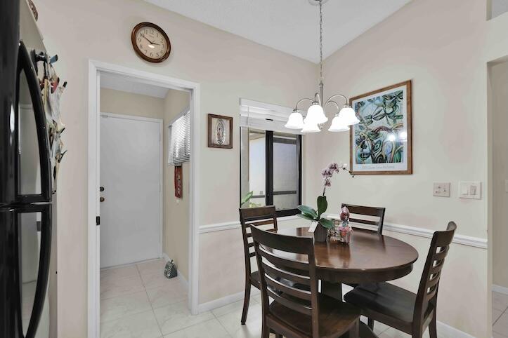 WHISPER WALK SEC D CONDO / SUMMERWINDS - Residential