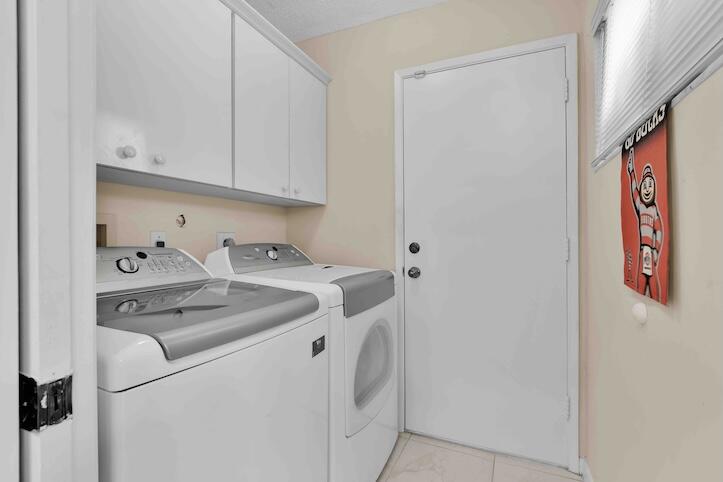 WHISPER WALK SEC D CONDO / SUMMERWINDS - Residential