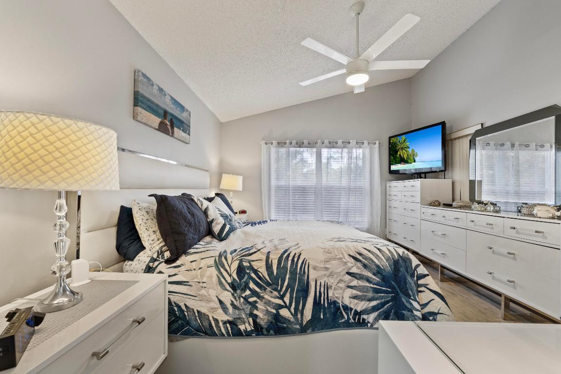 KINGS ISLE PHASE III - Residential