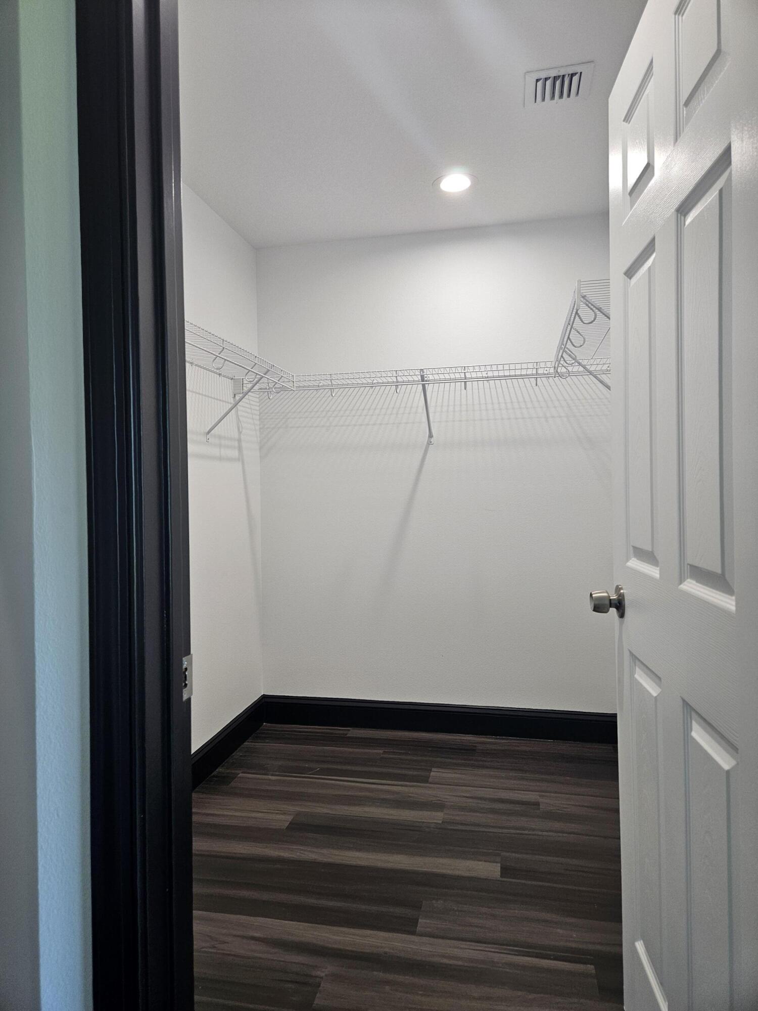 KINGS BAY - Residential