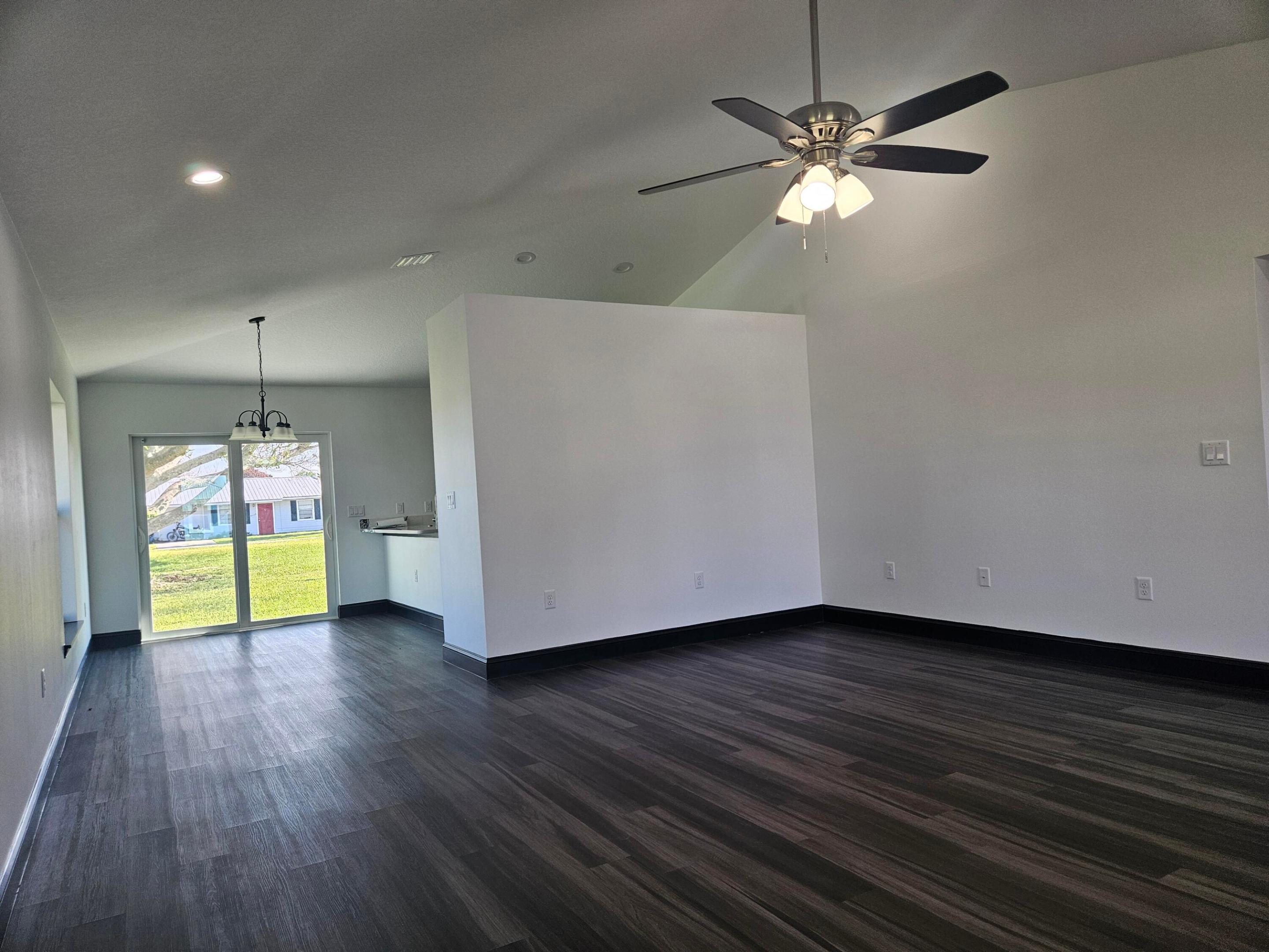 KINGS BAY - Residential