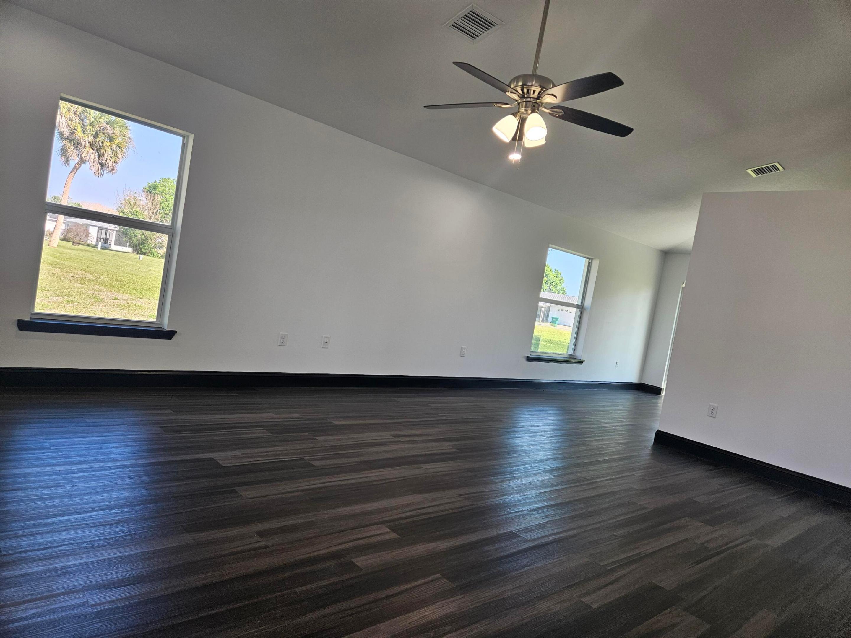 KINGS BAY - Residential