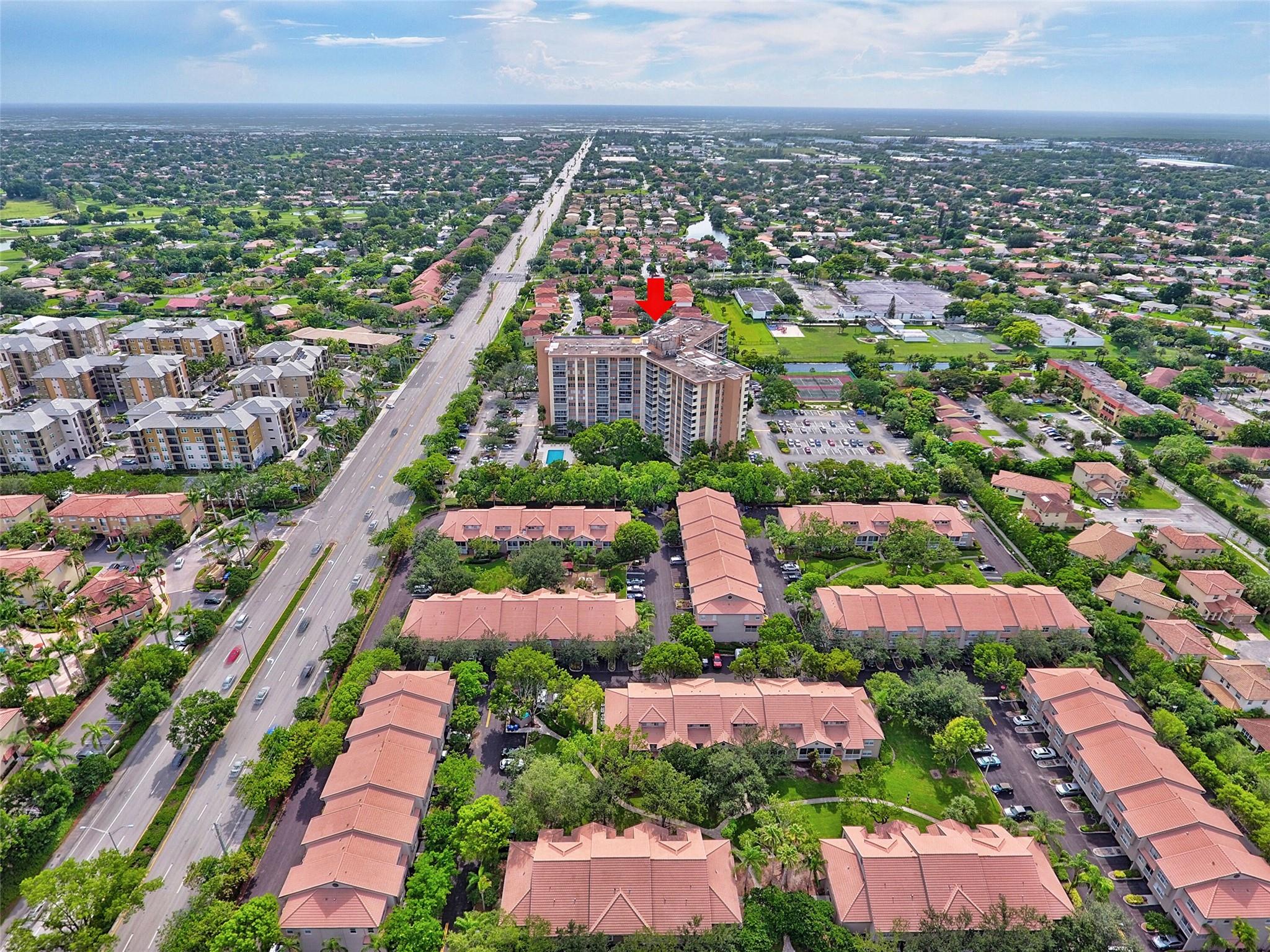 Country Club Towers - Residential