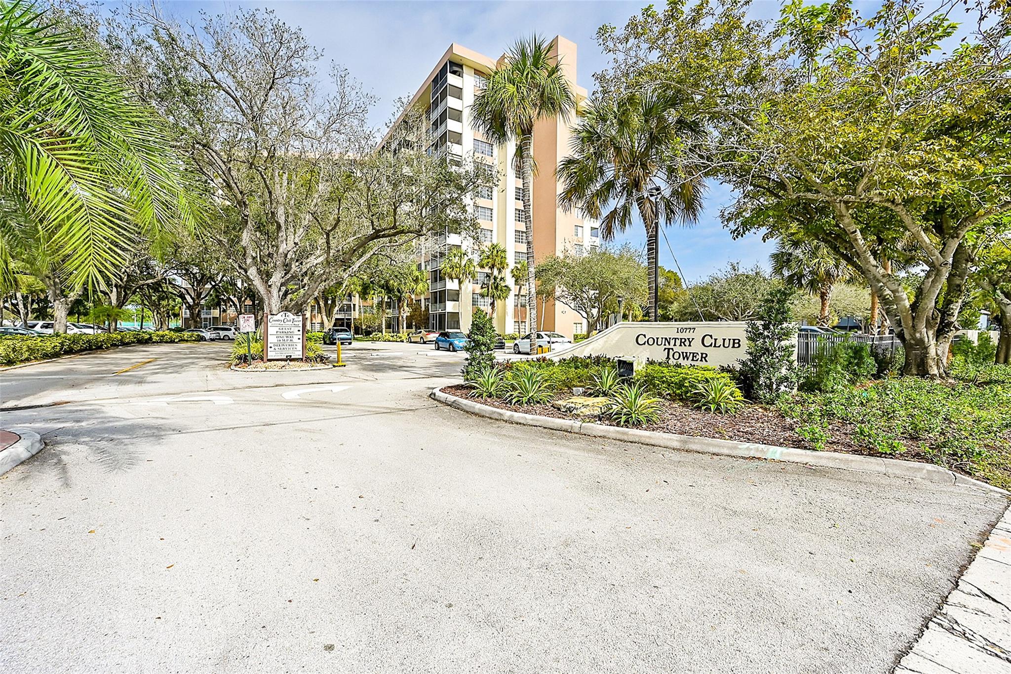 Country Club Towers - Residential