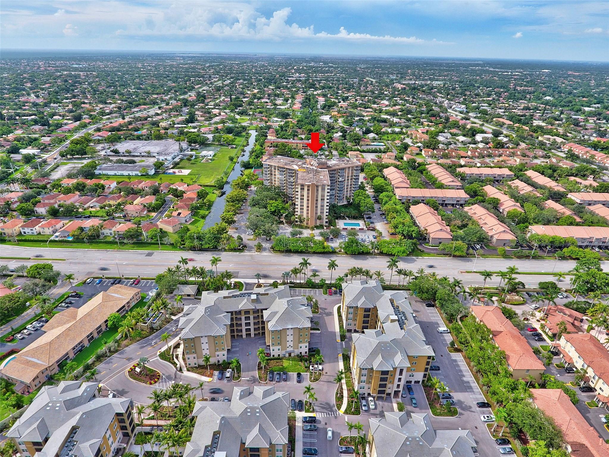 Country Club Towers - Residential