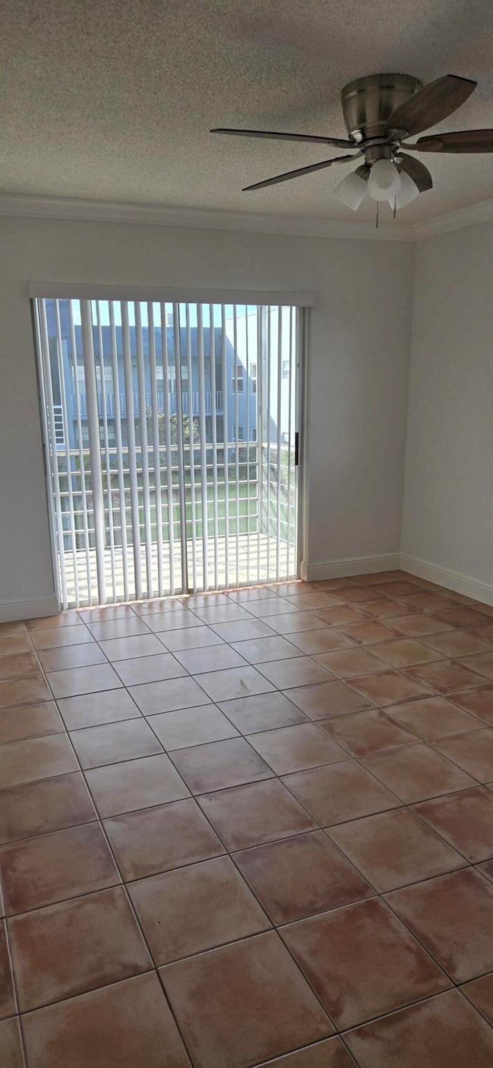 KINGS POINT BURGUNDY COND - Residential