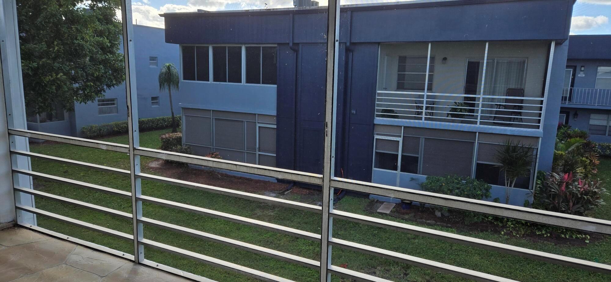 KINGS POINT BURGUNDY COND - Residential