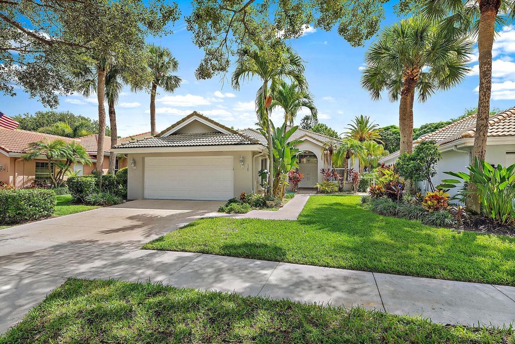 Photo of 126 E Hampton Way, Jupiter, FL 33458 (MLS # R11106253)
