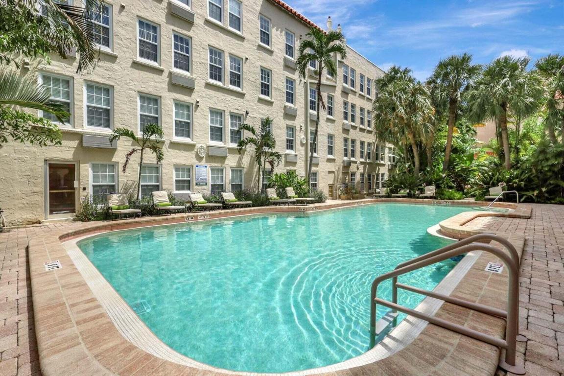 PALM BEACH HOTEL CONDO - Residential