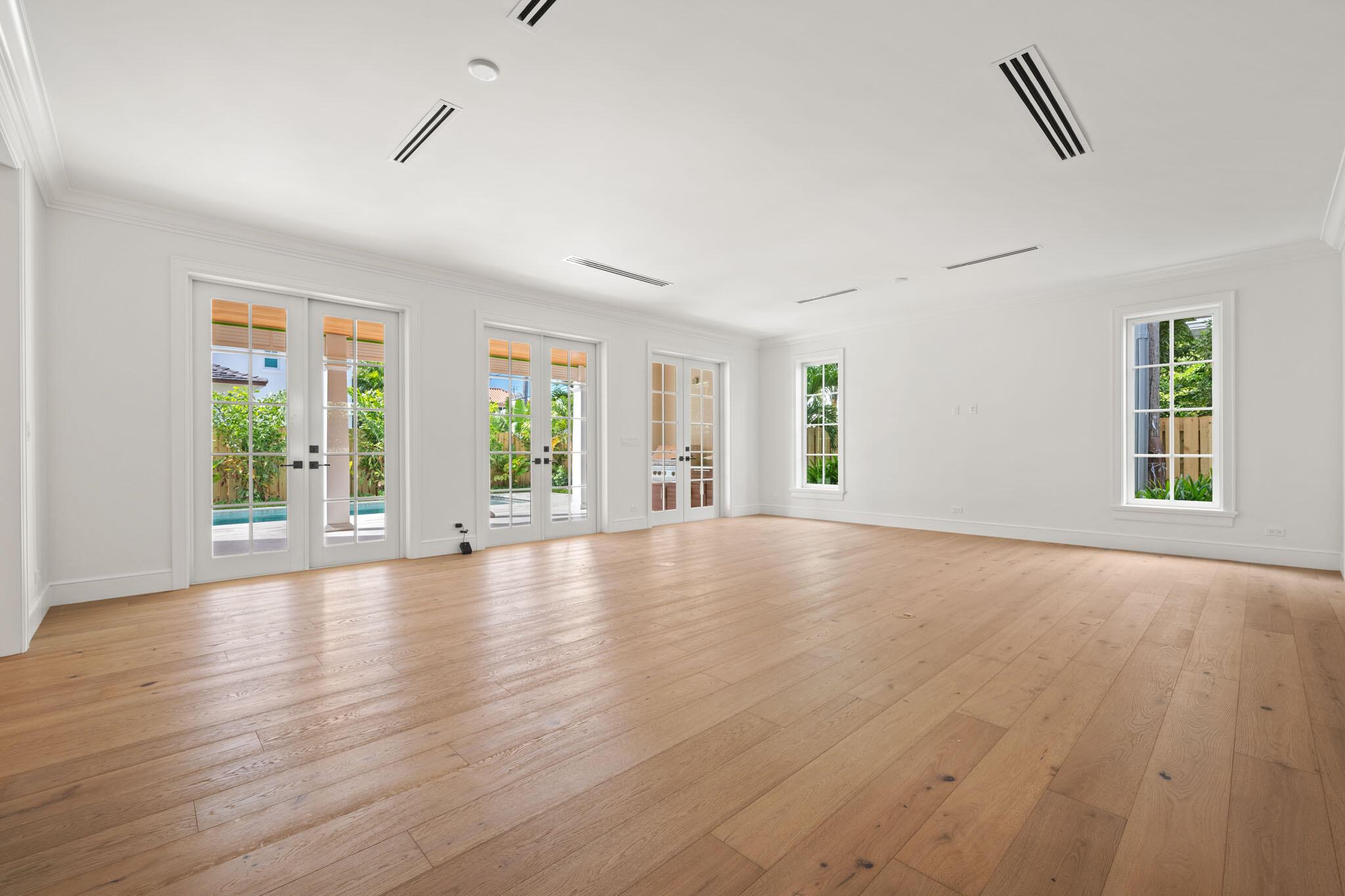 EL CID COURT - Residential