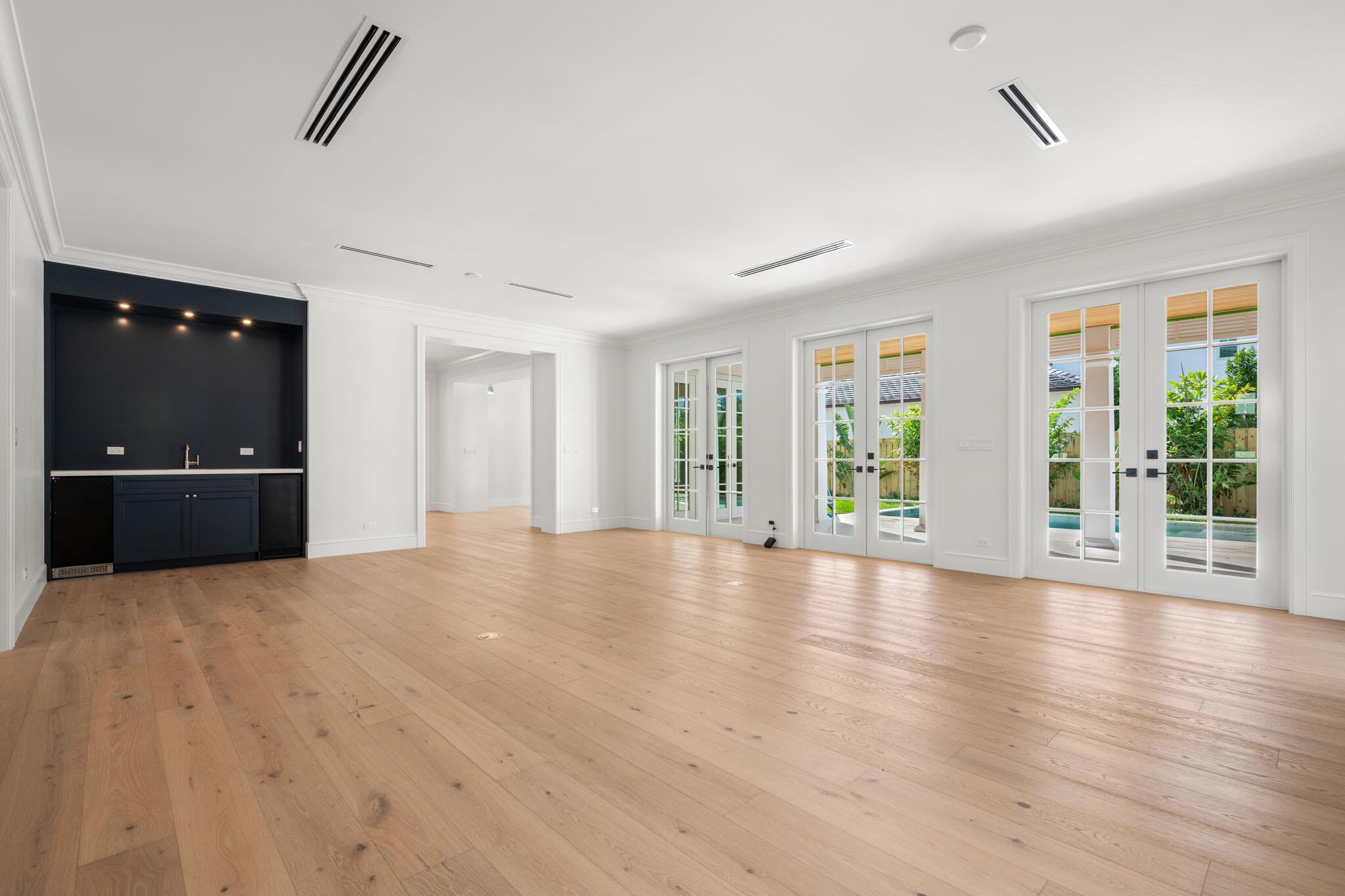 EL CID COURT - Residential