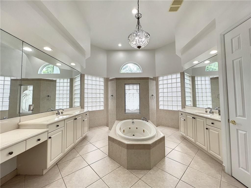 The Estates - Residential Lease