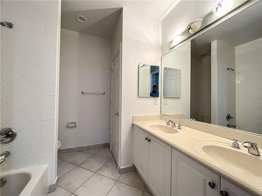 The Estates - Residential Lease