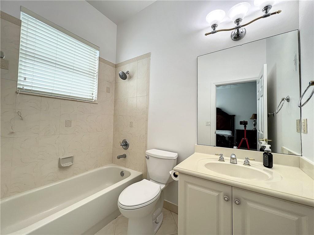 The Estates - Residential Lease