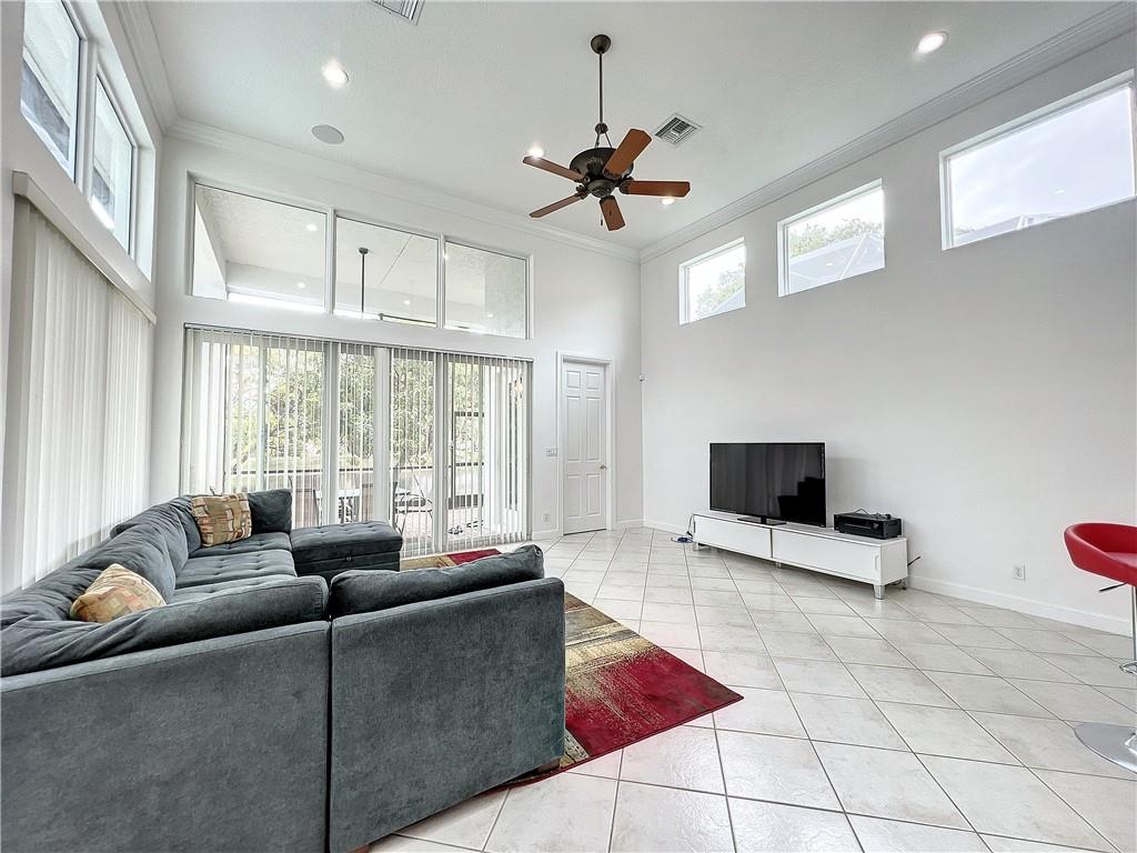 The Estates - Residential Lease