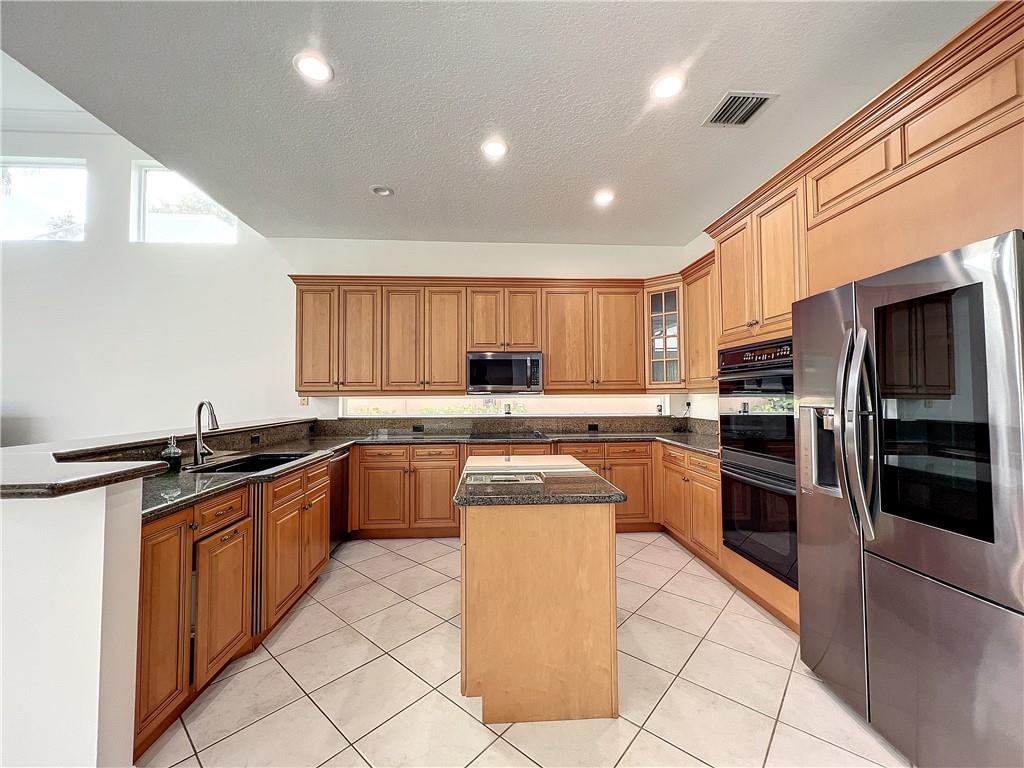 The Estates - Residential Lease