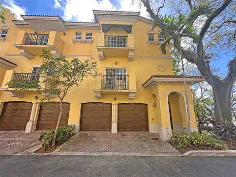 2524 SW 14th Ave Unit 904, Fort Lauderdale, FL MLS: F10492660