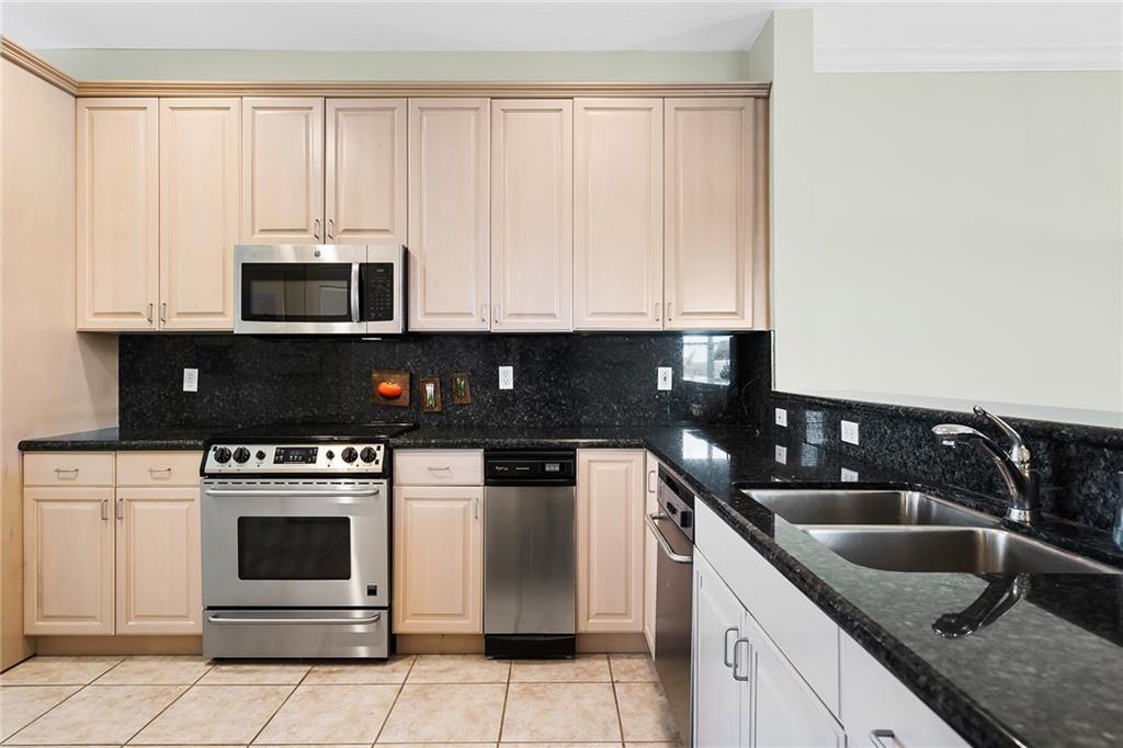 Rio Villas of Coral Ridge - Residential