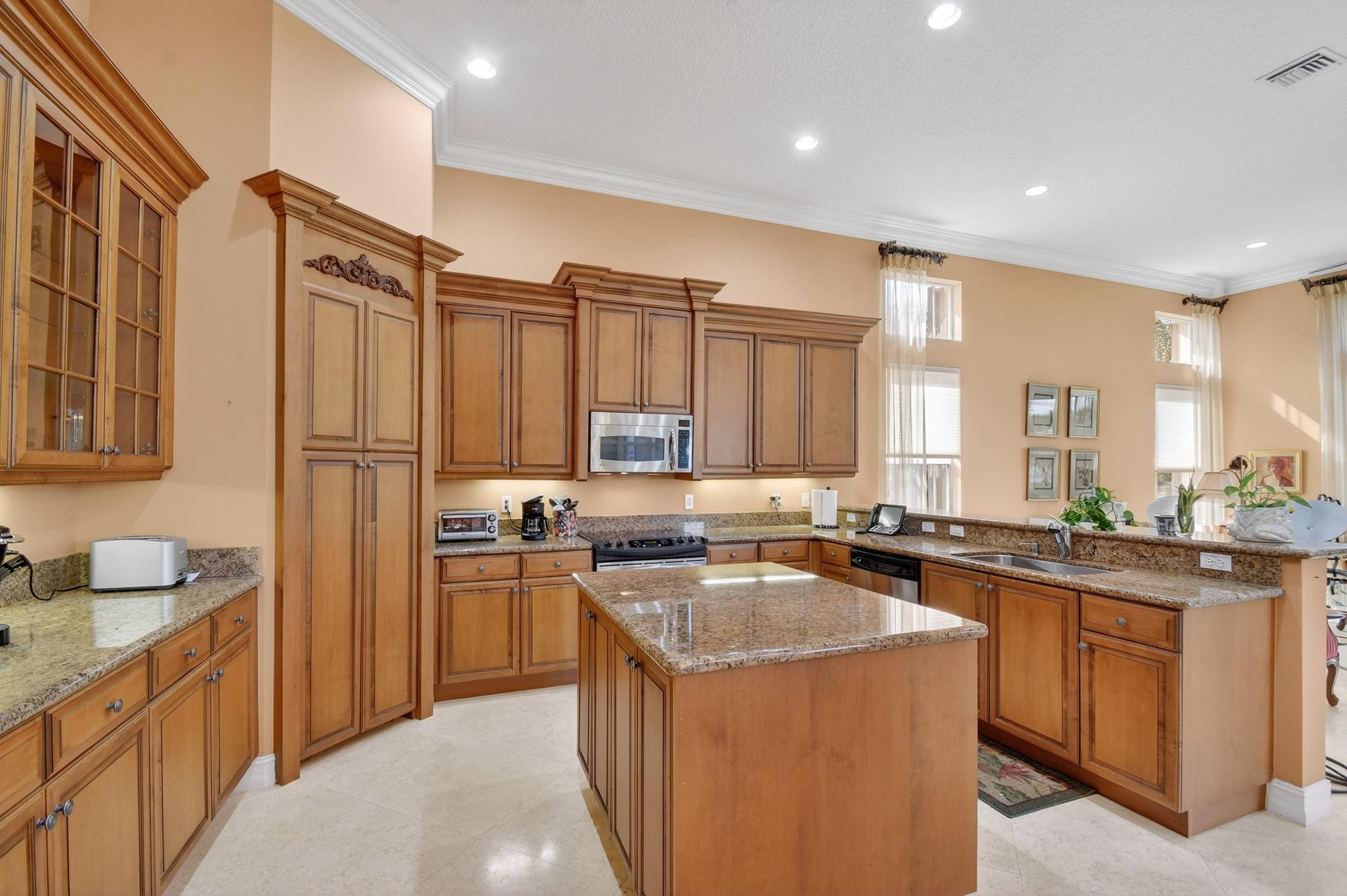 Valencia Shores 02 - Residential