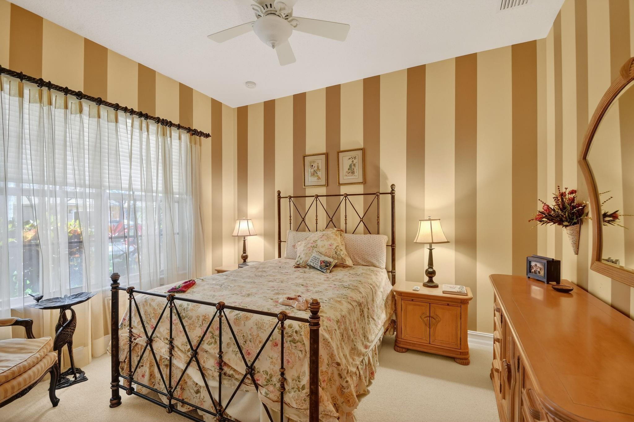Valencia Shores 02 - Residential
