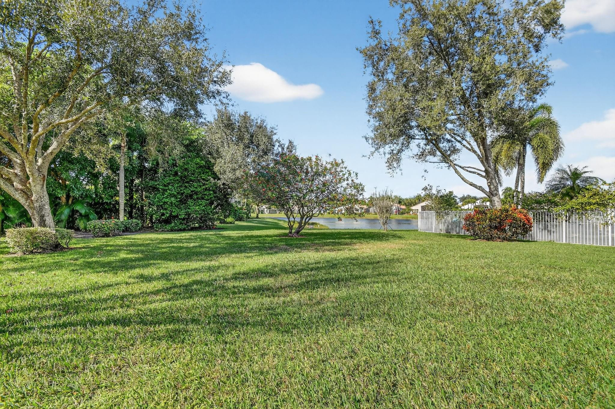 Valencia Shores 02 - Residential