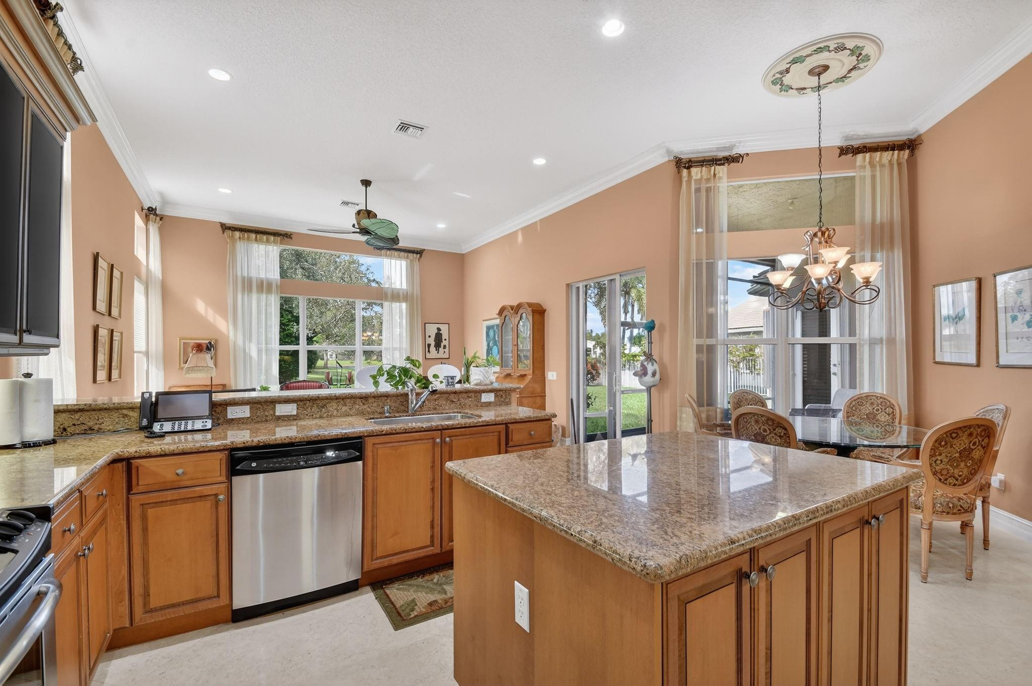 Valencia Shores 02 - Residential