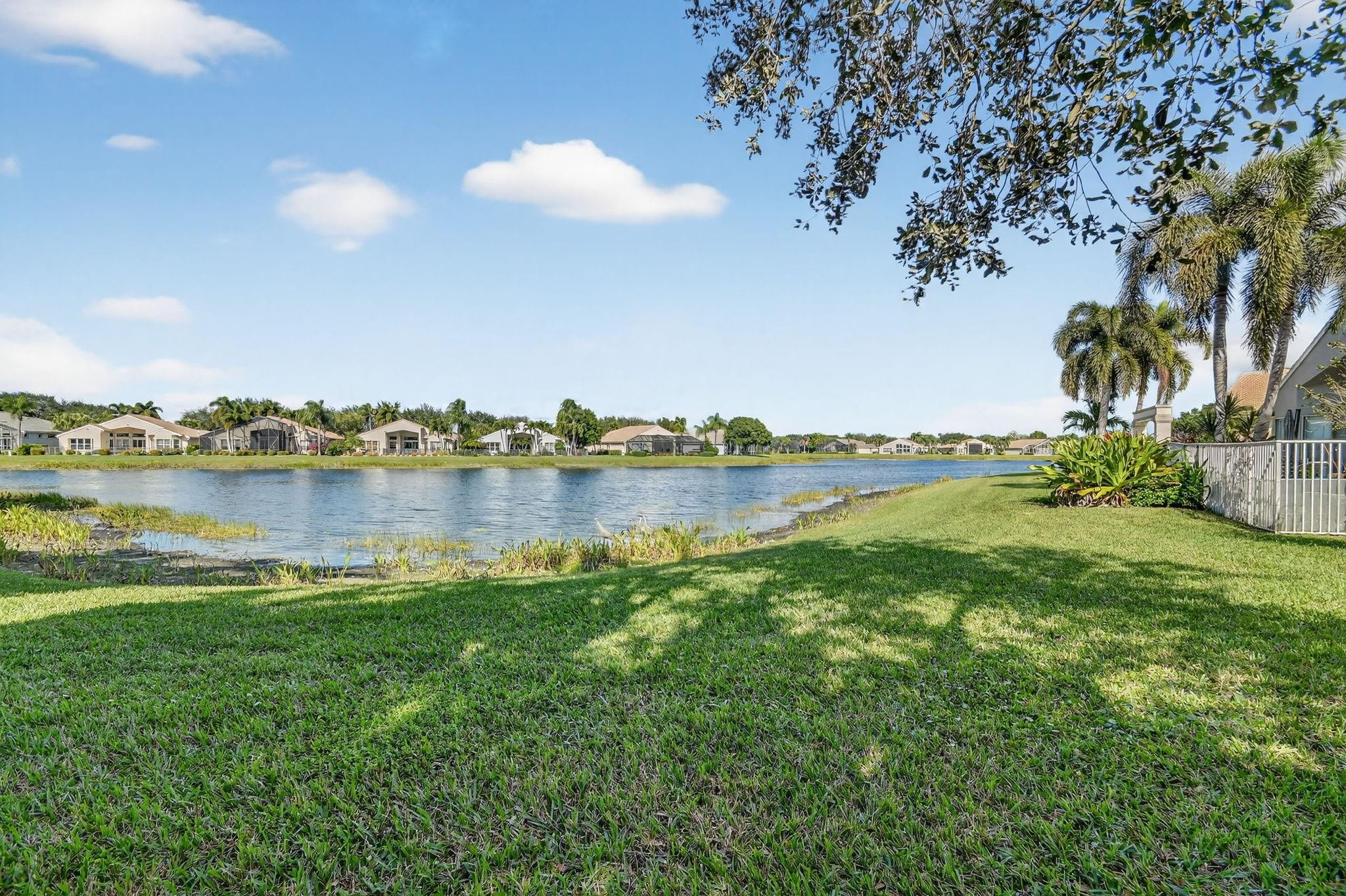 Valencia Shores 02 - Residential