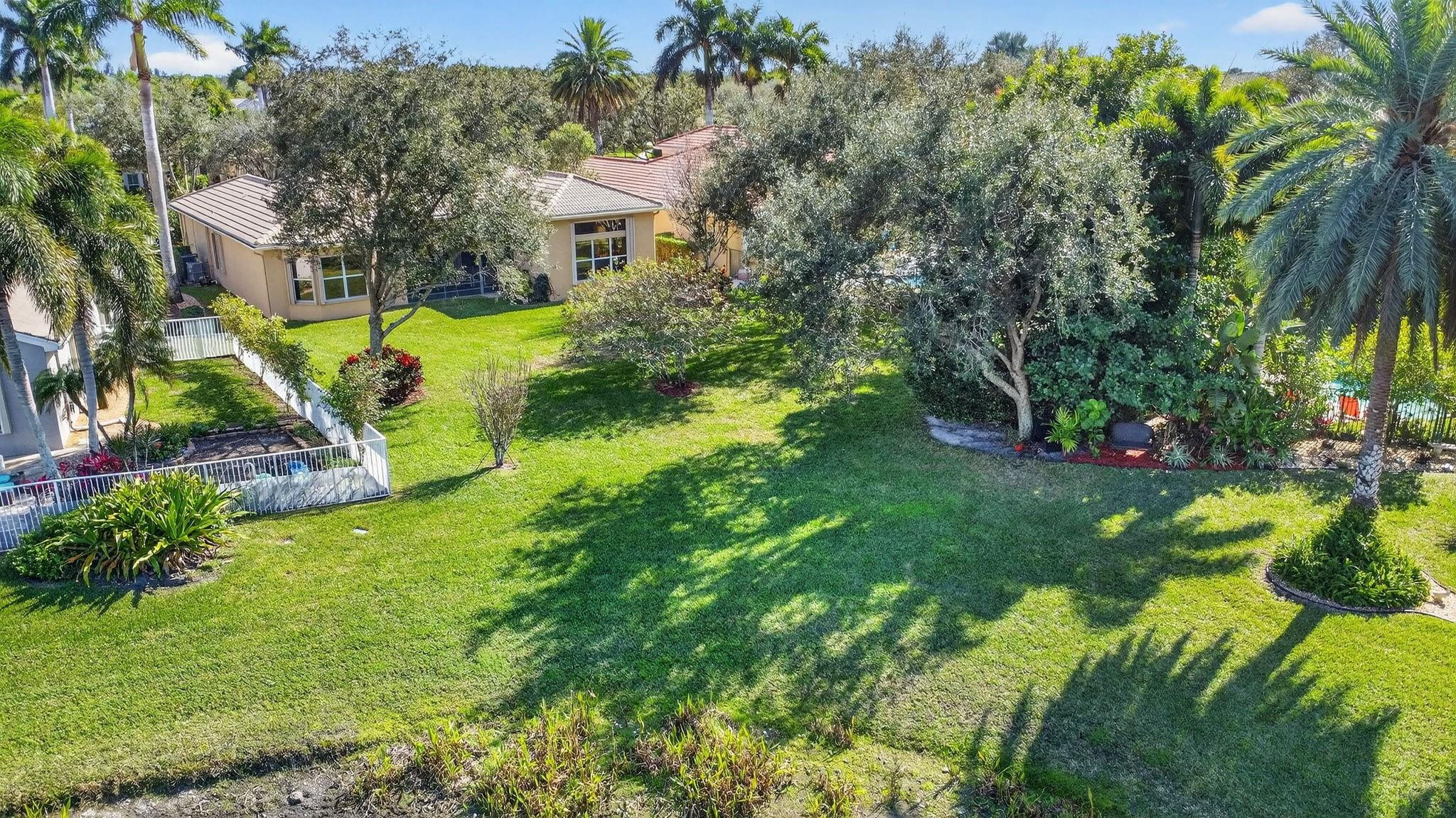 Valencia Shores 02 - Residential