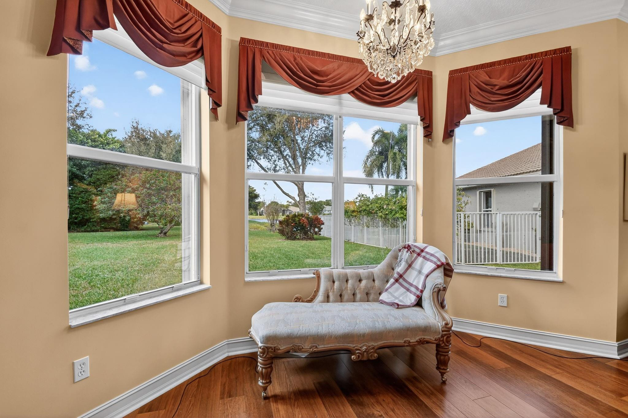Valencia Shores 02 - Residential