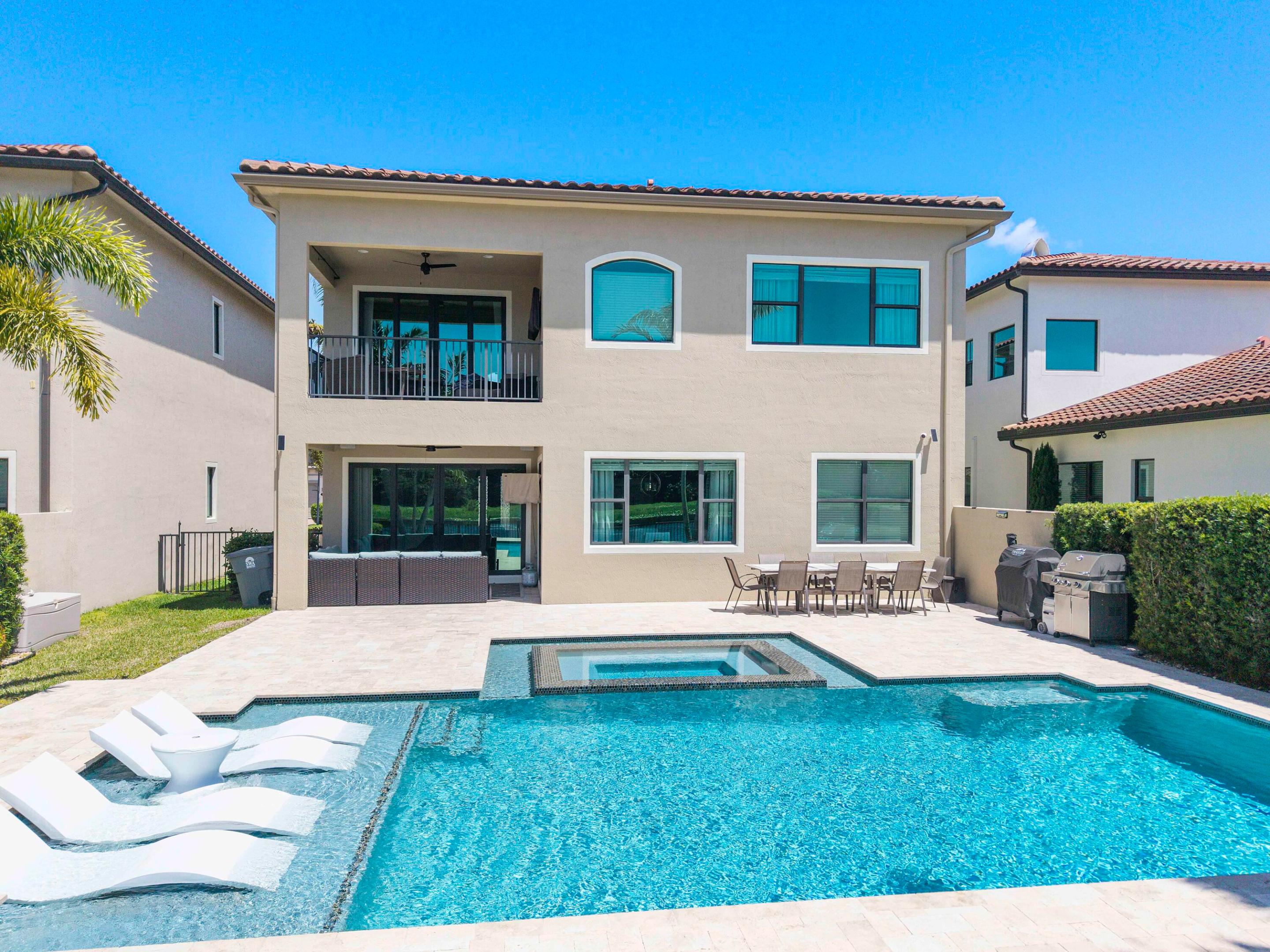 PALM MEADOWS ESTATES - Residential