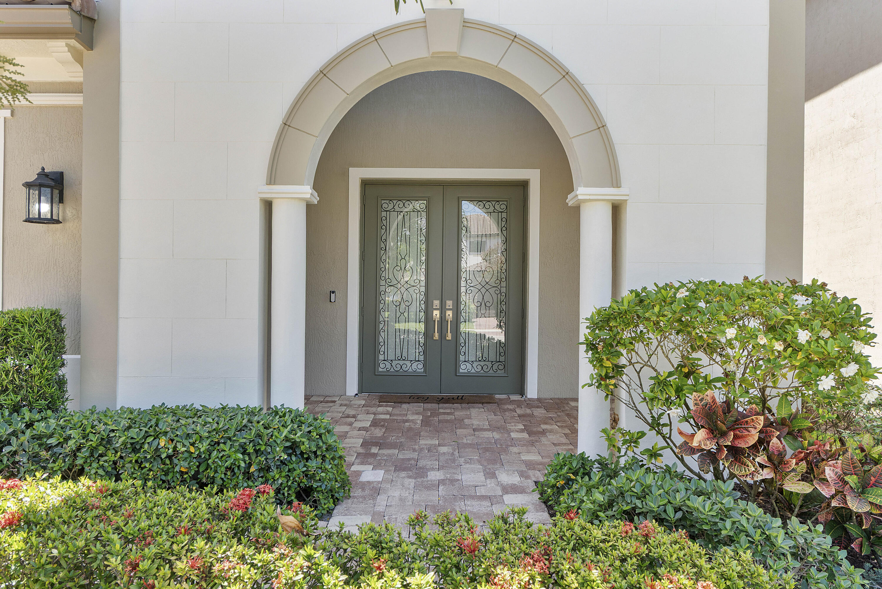PALM MEADOWS ESTATES - Residential