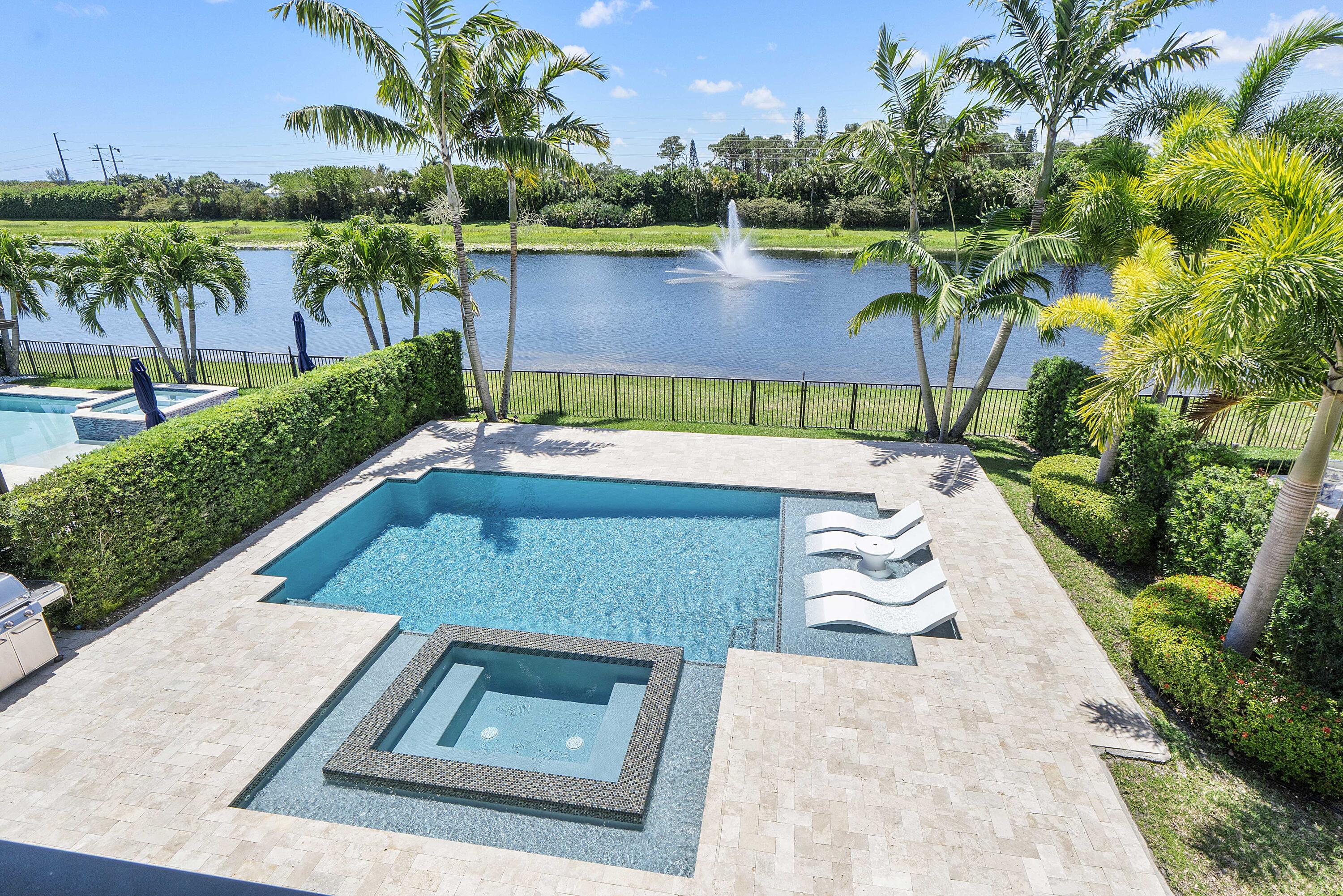 PALM MEADOWS ESTATES - Residential