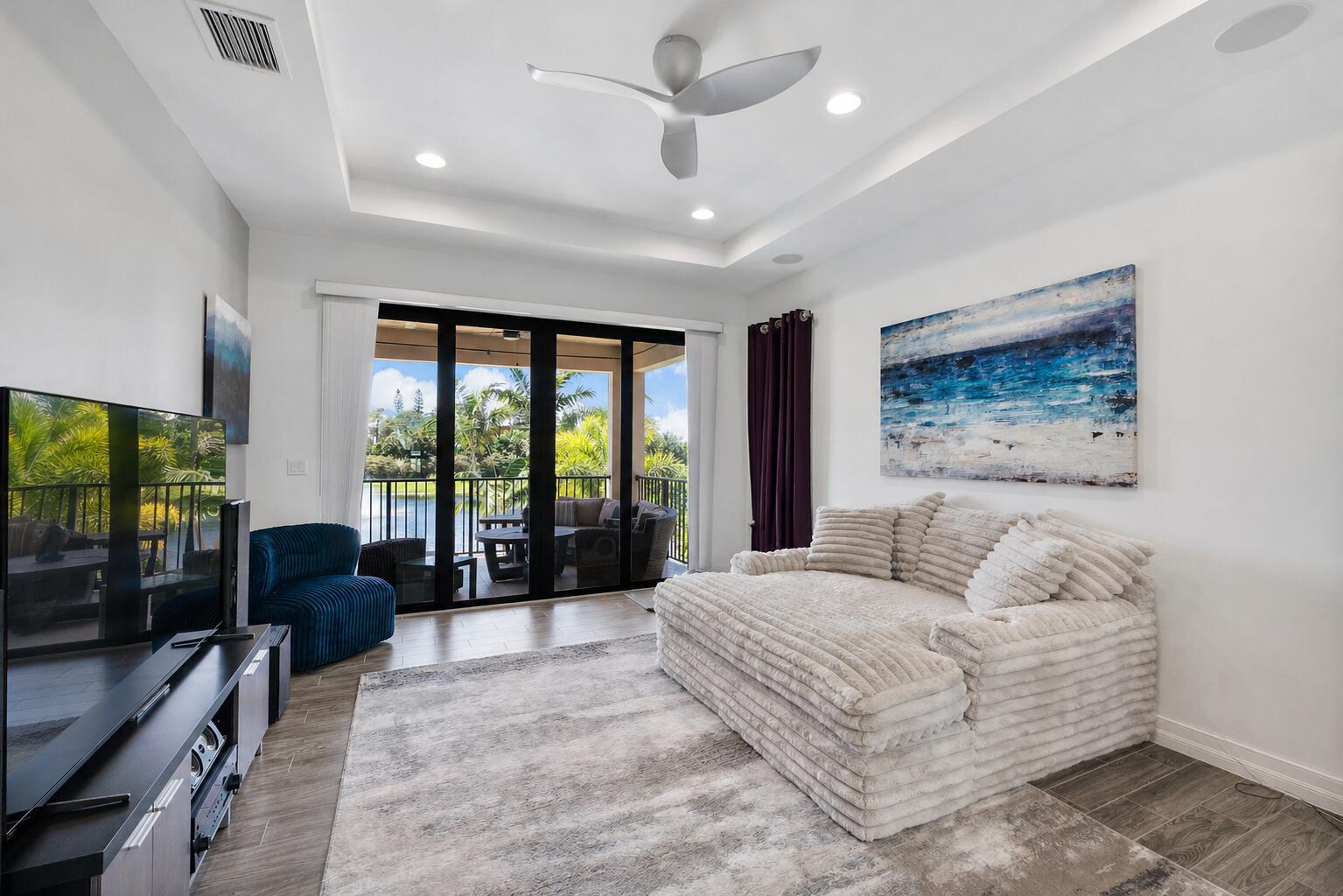 PALM MEADOWS ESTATES - Residential