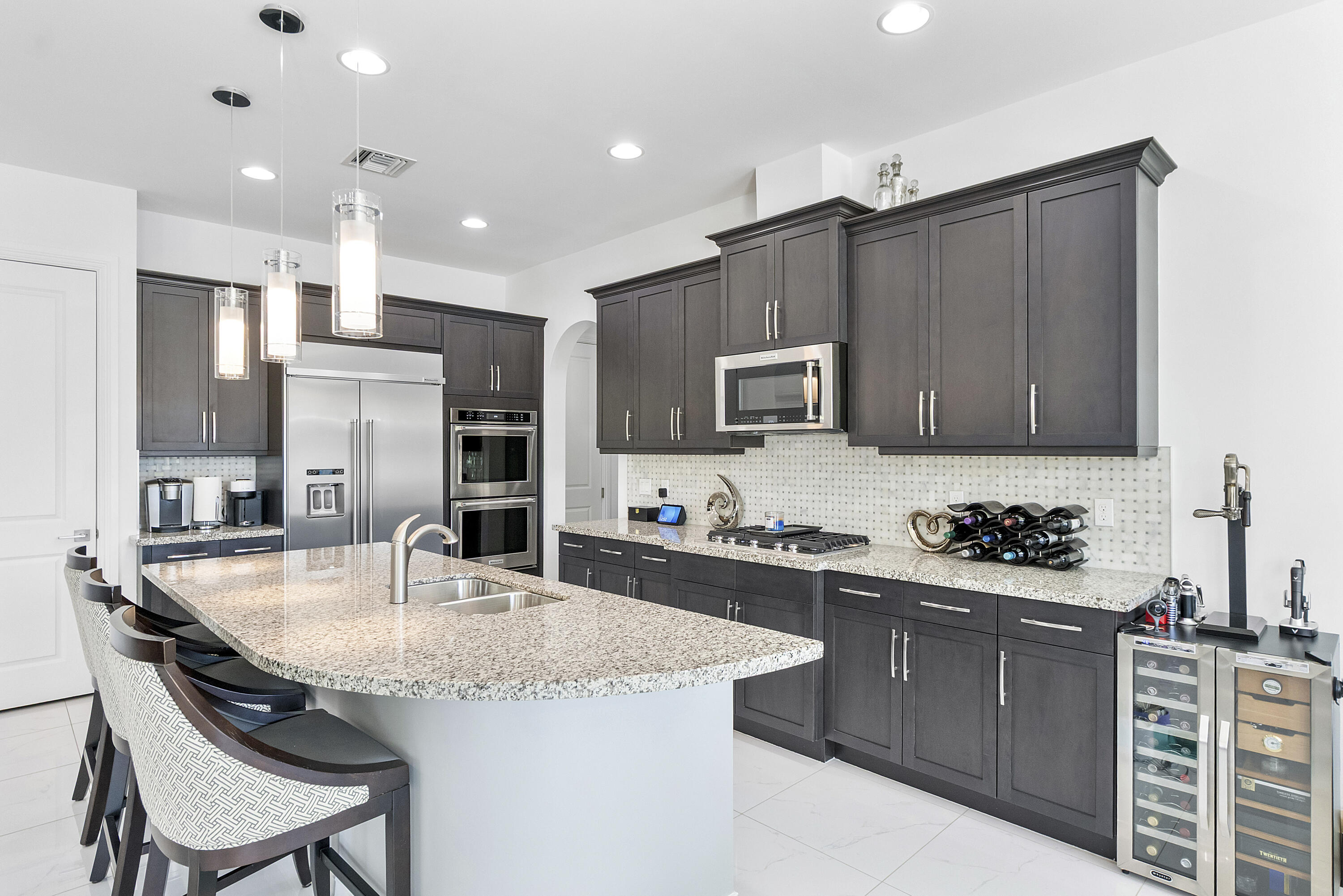 PALM MEADOWS ESTATES - Residential