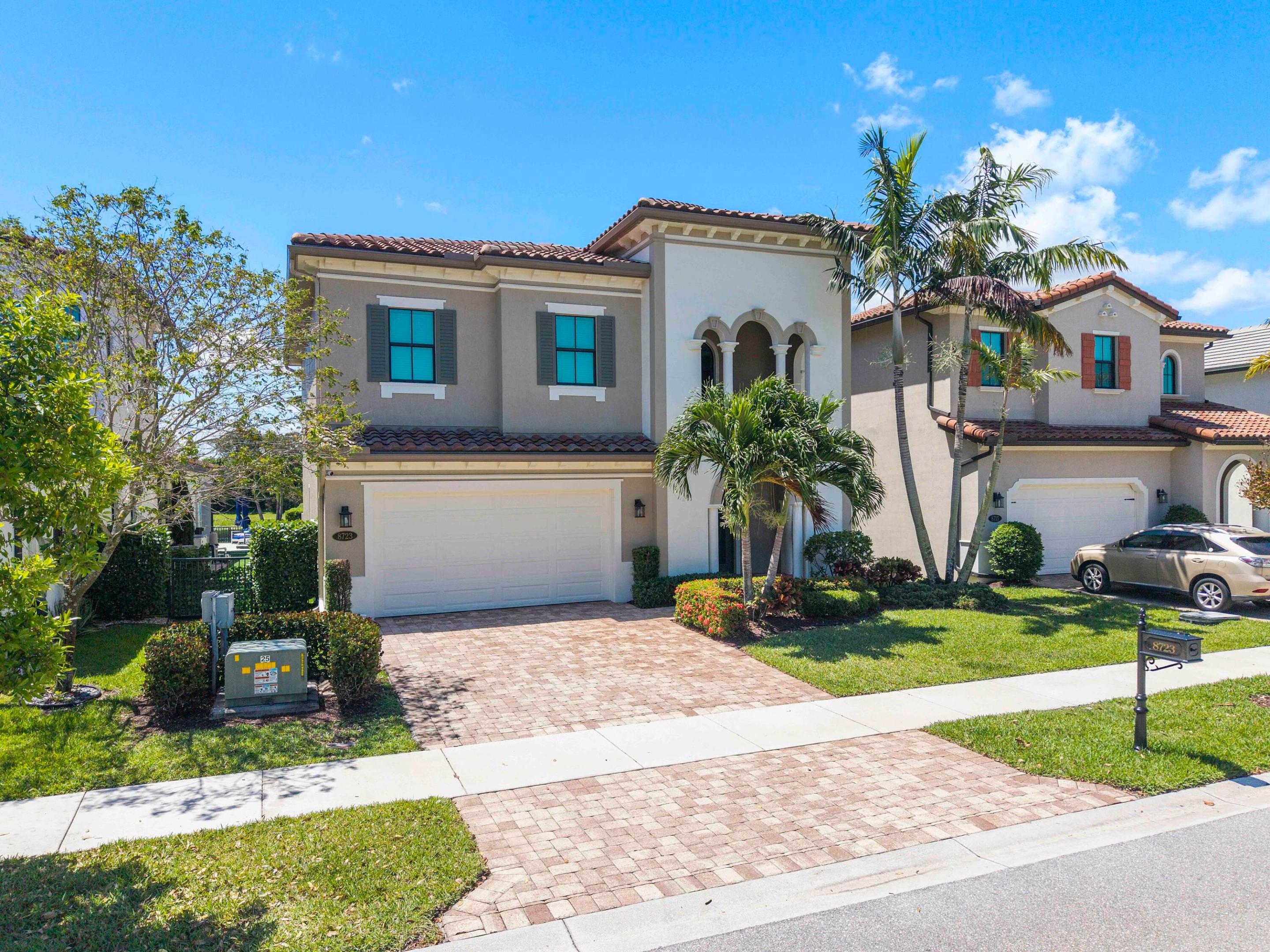 PALM MEADOWS ESTATES - Residential
