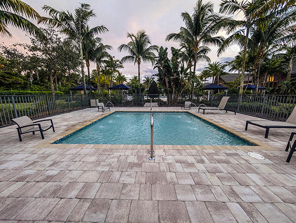 PALM MEADOWS ESTATES - Residential