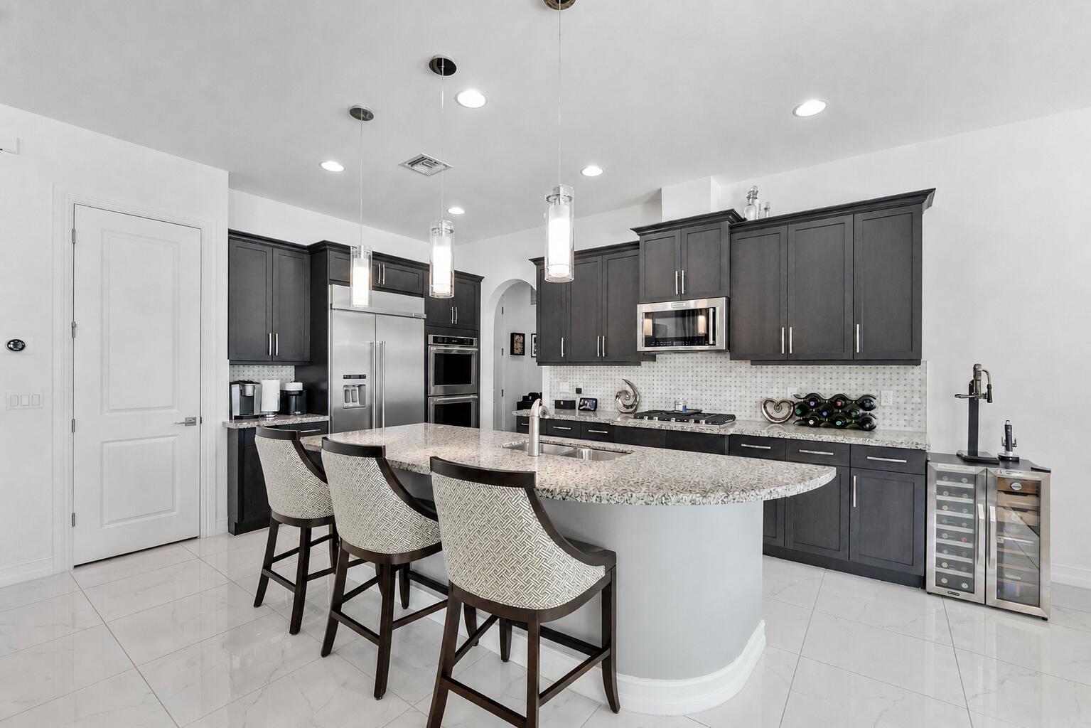 PALM MEADOWS ESTATES - Residential