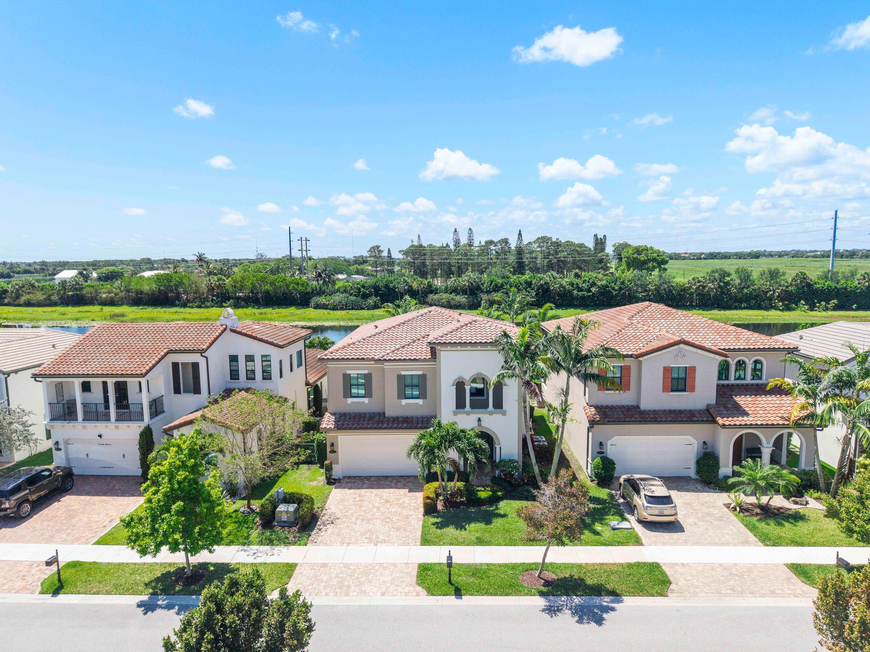 PALM MEADOWS ESTATES - Residential
