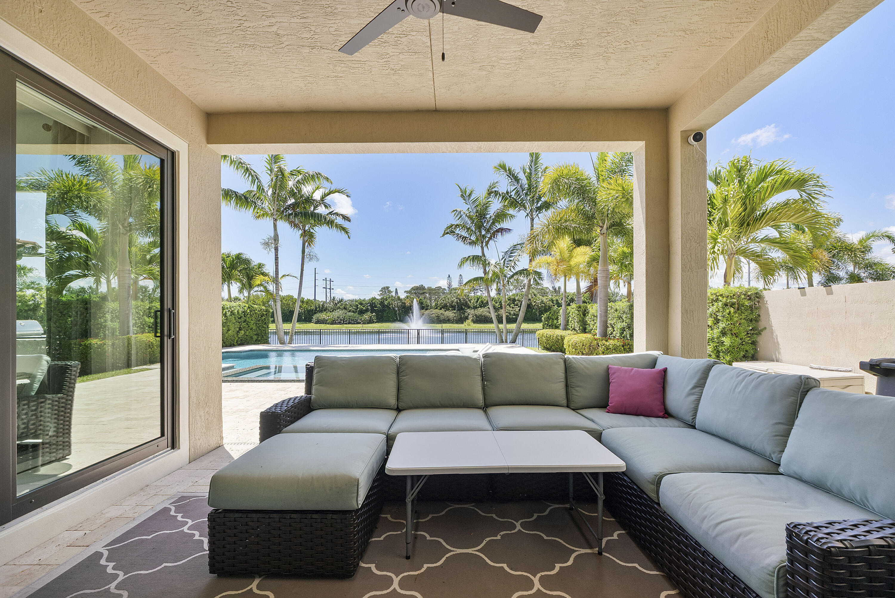 PALM MEADOWS ESTATES - Residential