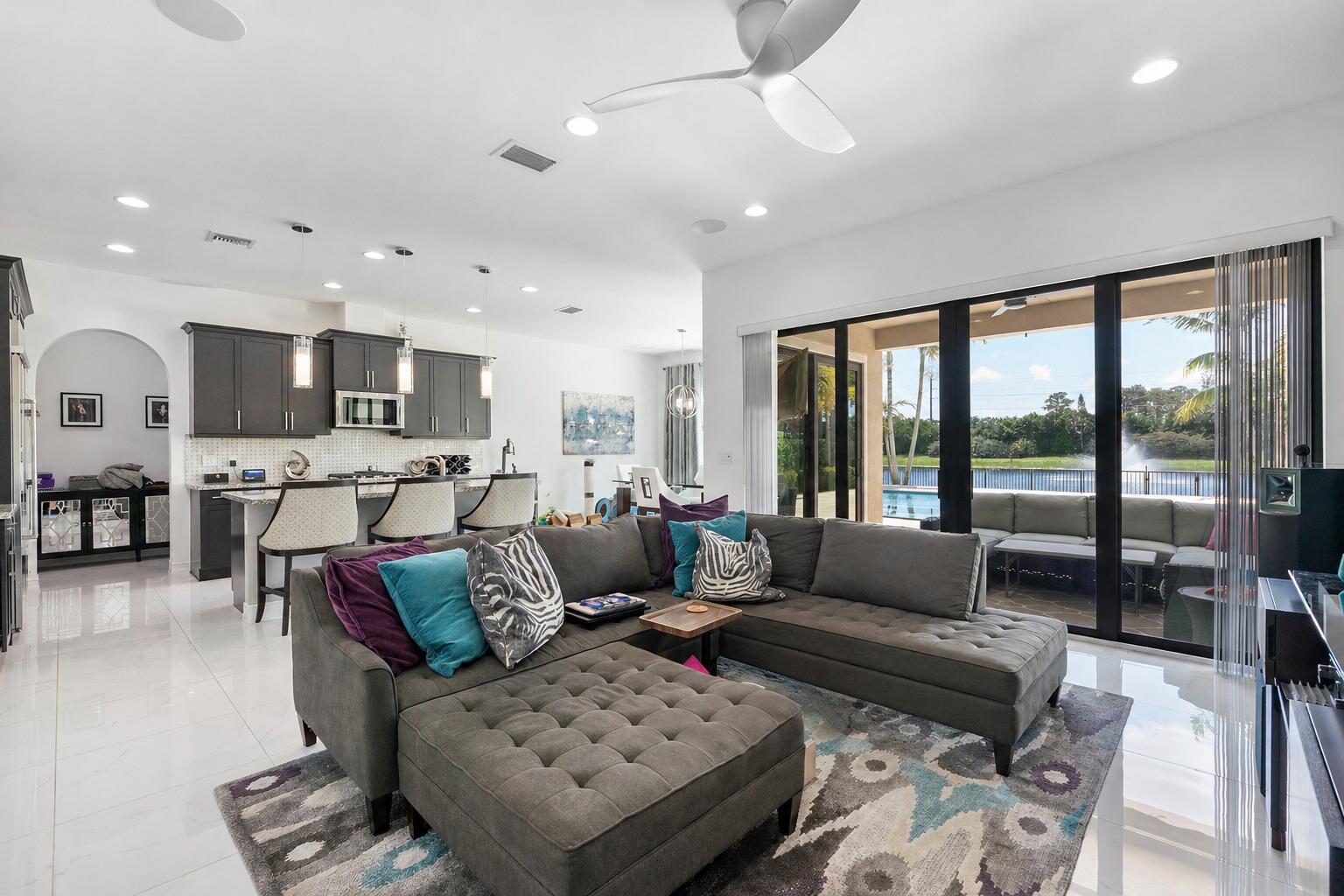 PALM MEADOWS ESTATES - Residential