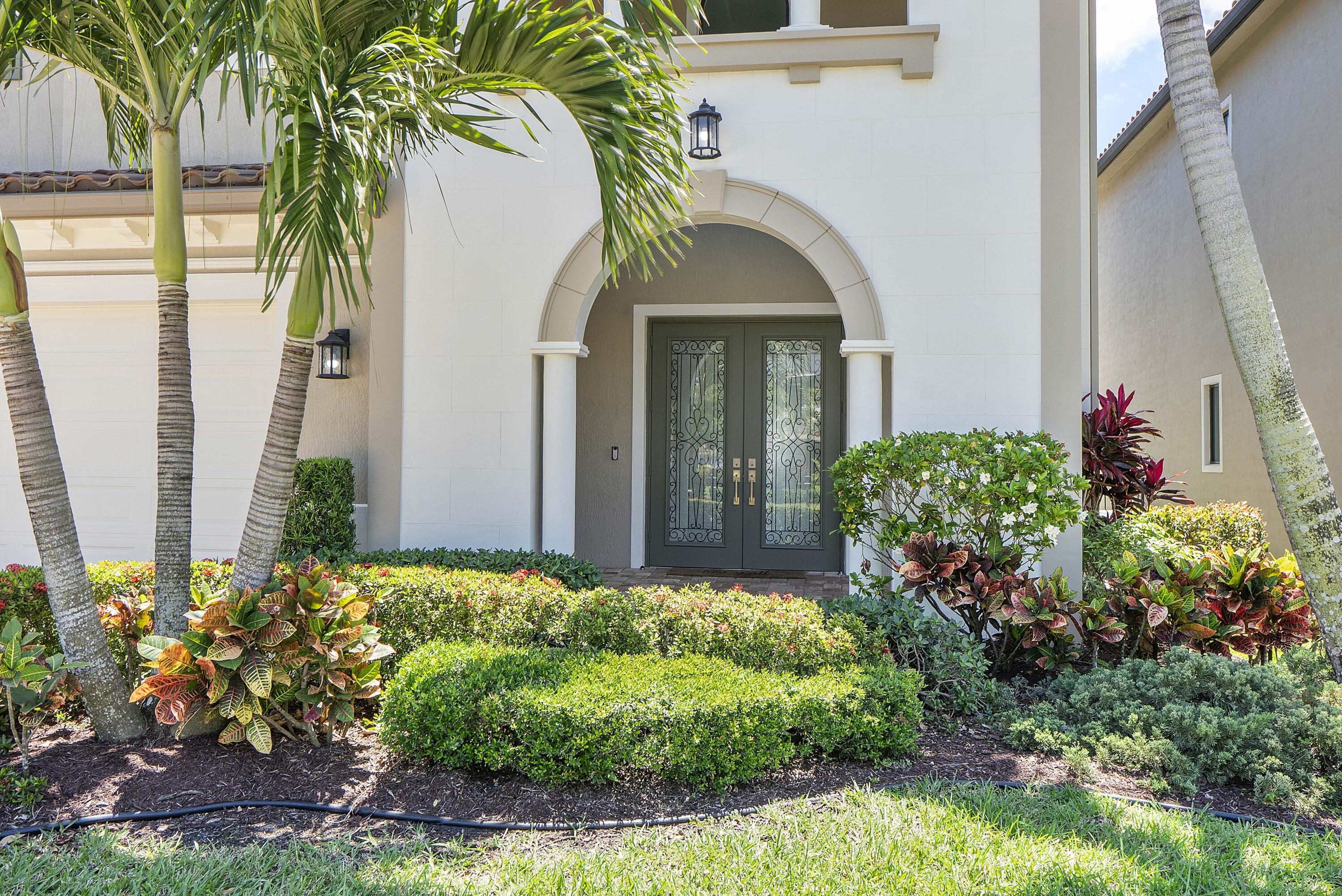 PALM MEADOWS ESTATES - Residential