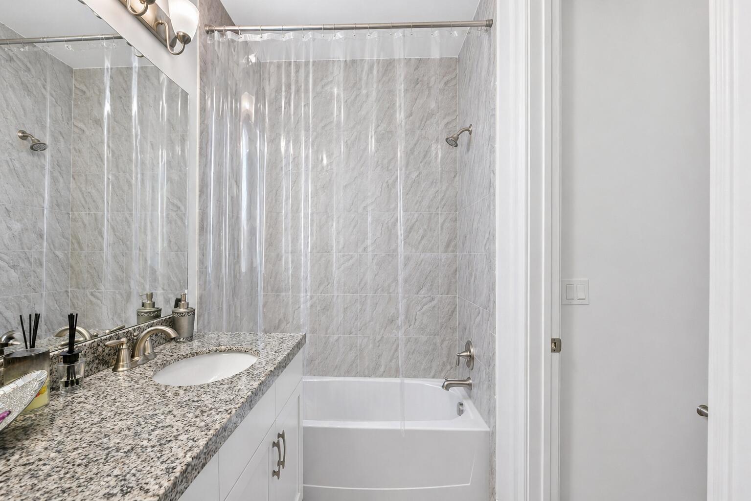 PALM MEADOWS ESTATES - Residential