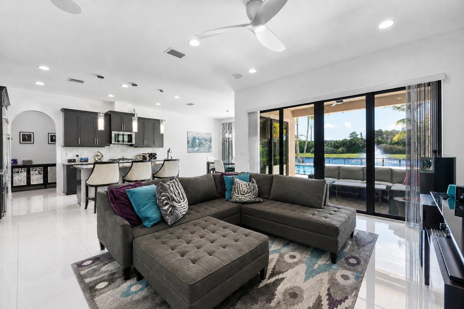 PALM MEADOWS ESTATES - Residential
