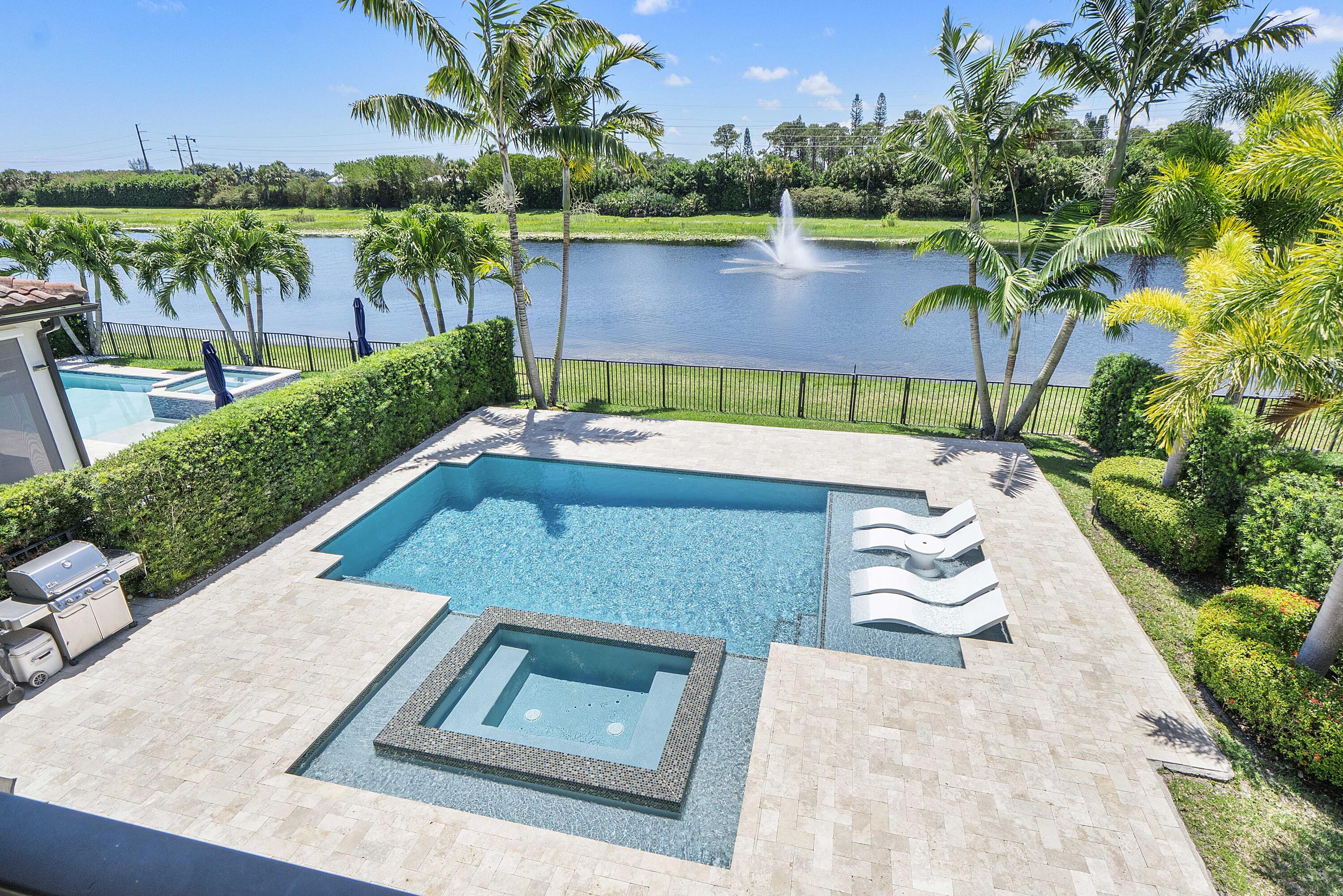 PALM MEADOWS ESTATES - Residential